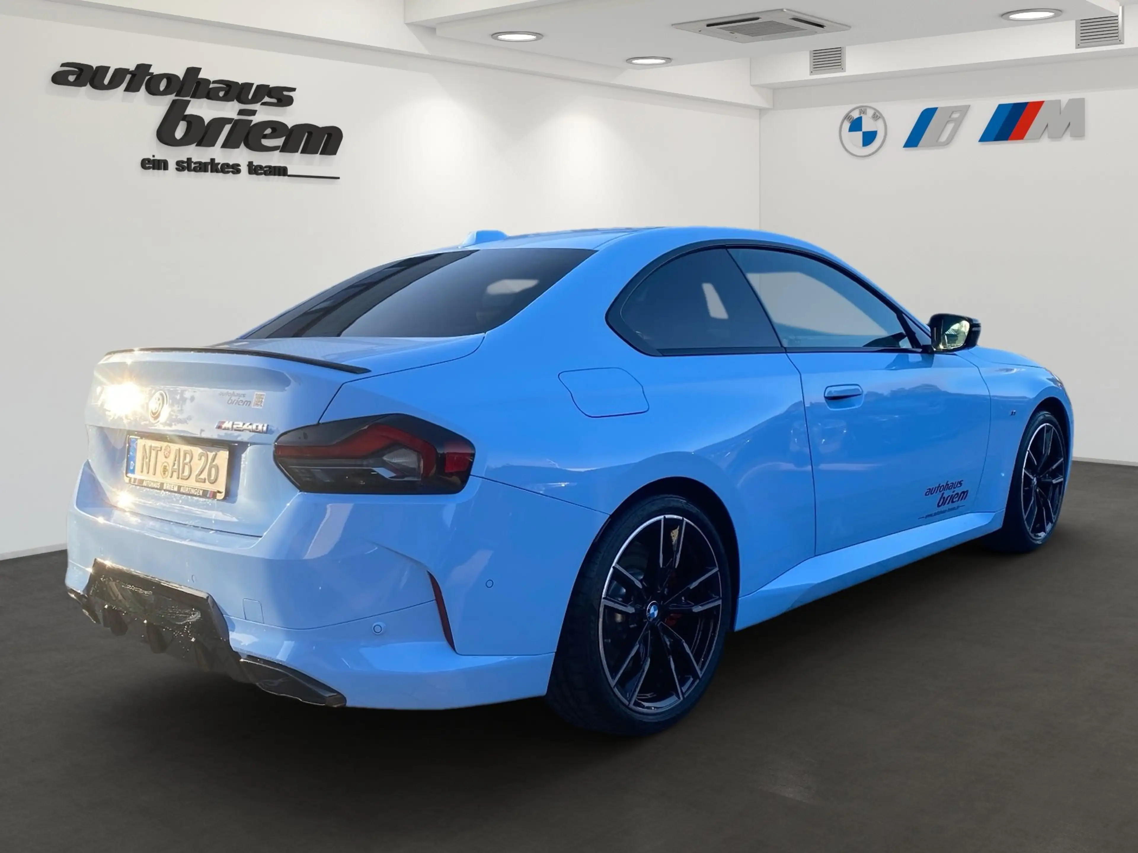 BMW 240 M240i xDrive Coupe, M Sport, incl. BSI 5 Jahre/100 — photo 3