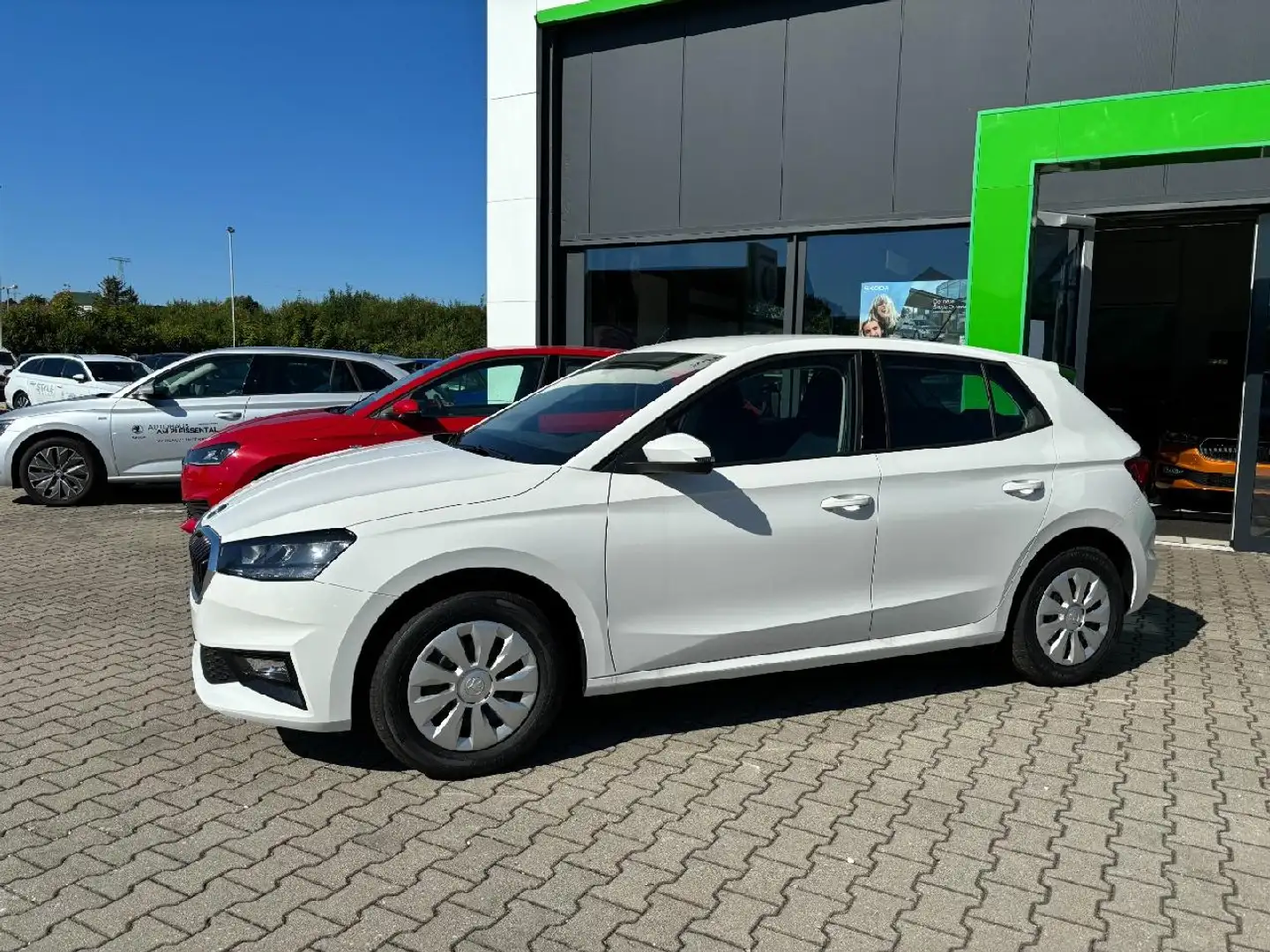 Skoda Fabia Selection 59 kW SHZ*SmartLink*PDC Weiß - 2