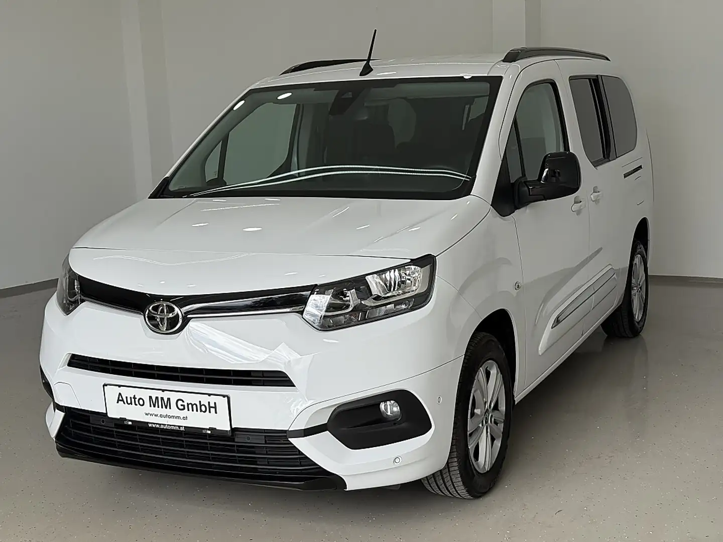 Toyota Proace City Verso L2 1,5 D-4D 130 7 Sitze Aut. Weiß - 2