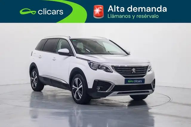 Peugeot 5008 view 3