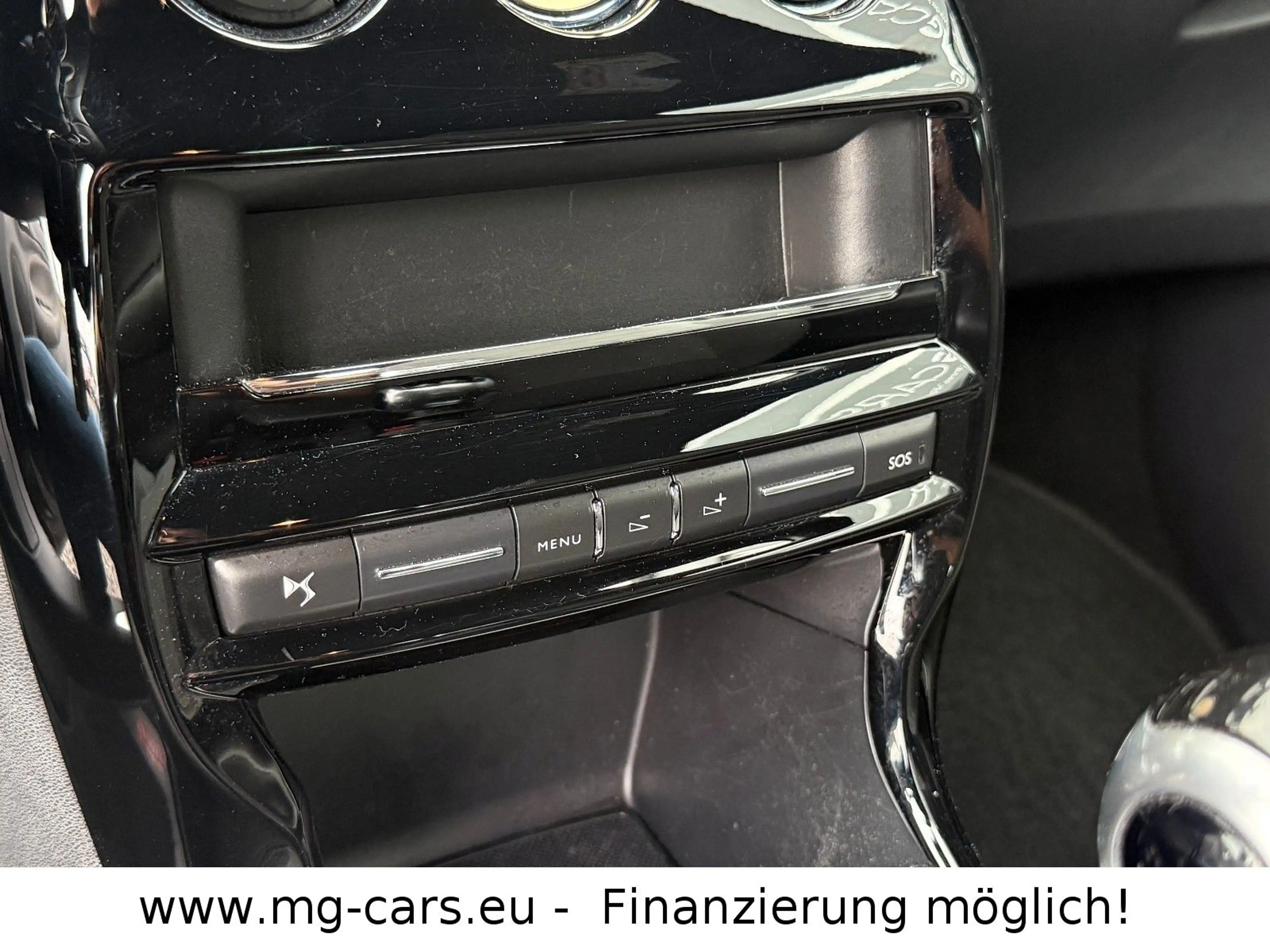 DS Automobiles DS 3 ~Sport~Chic~Navi~105TKM~PDC~SHZ~Top Zustand! — photo 16