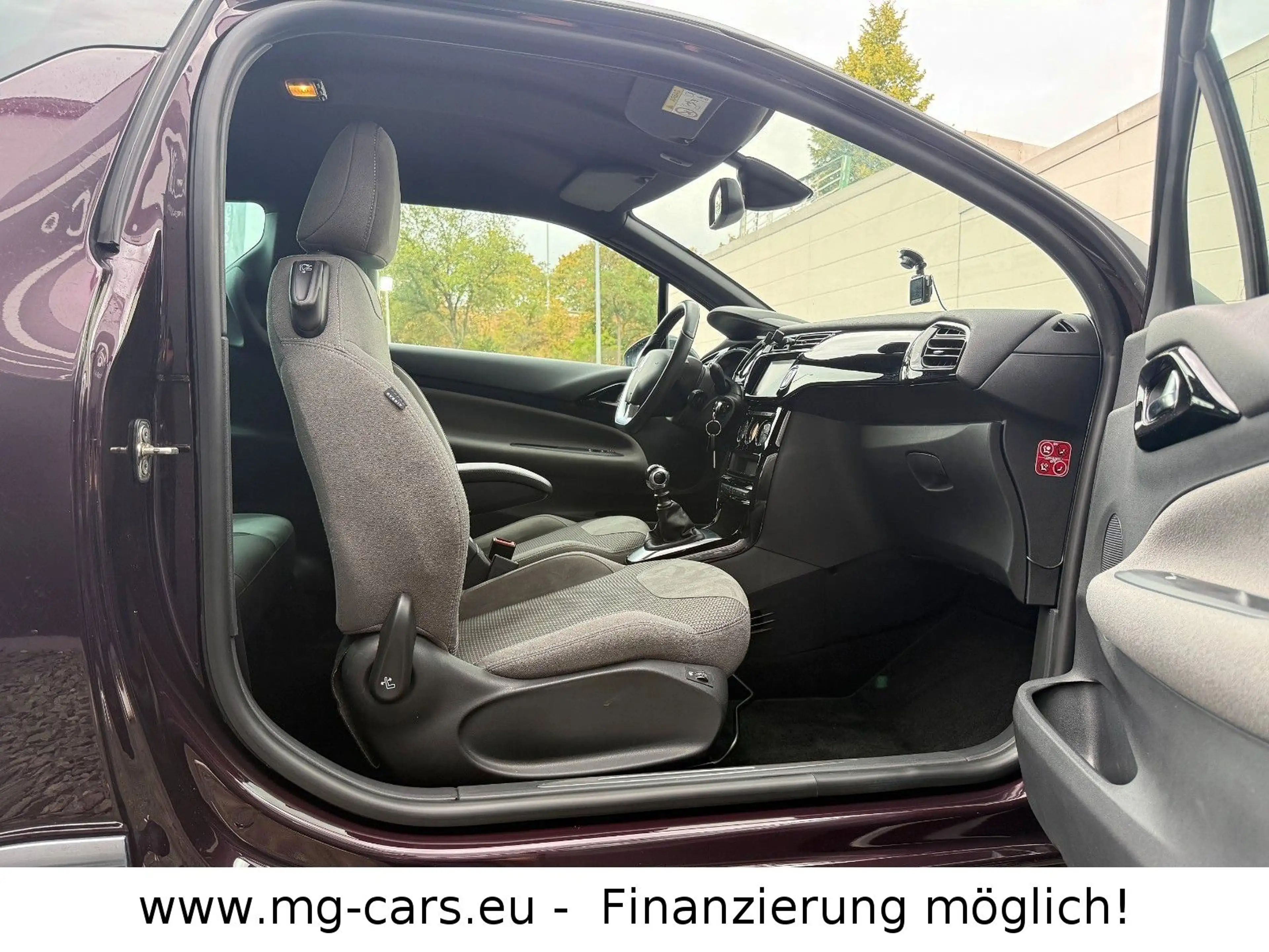 DS Automobiles DS 3 ~Sport~Chic~Navi~105TKM~PDC~SHZ~Top Zustand! — photo 15