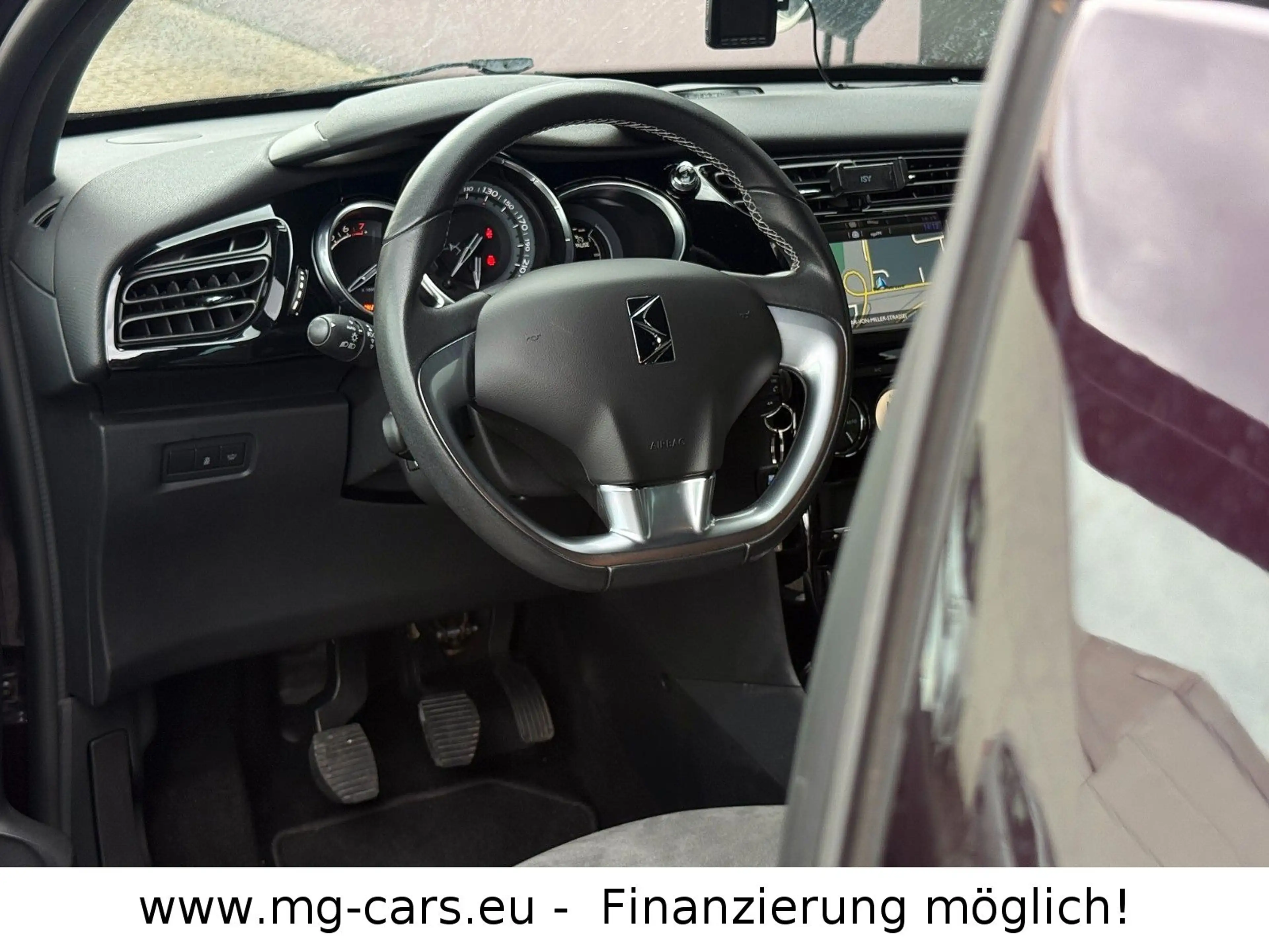 DS Automobiles DS 3 ~Sport~Chic~Navi~105TKM~PDC~SHZ~Top Zustand! — photo 22