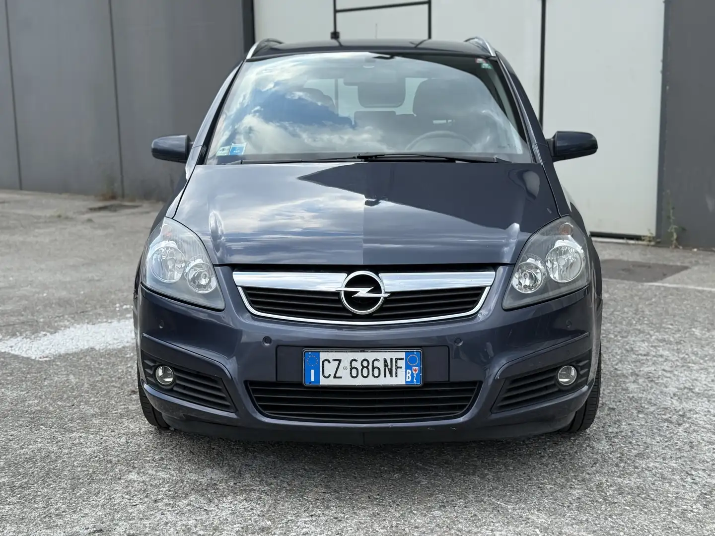 Opel Zafira 1.8 Cosmo 140cv - 1