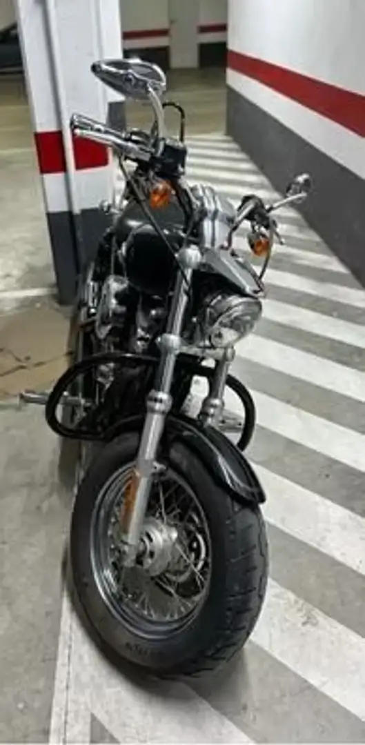 Harley-Davidson 1200 Custom Zwart - 2