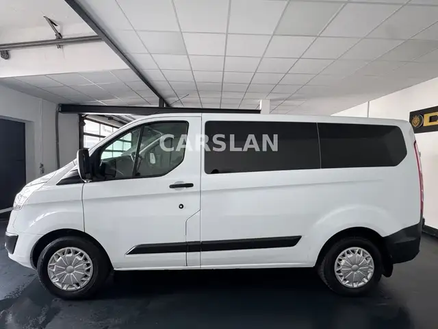 Ford Transit Custom view 9