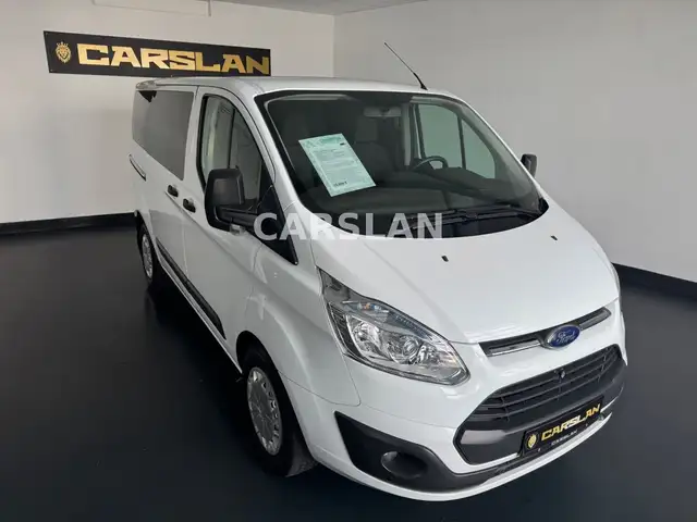 Ford Transit Custom view 2
