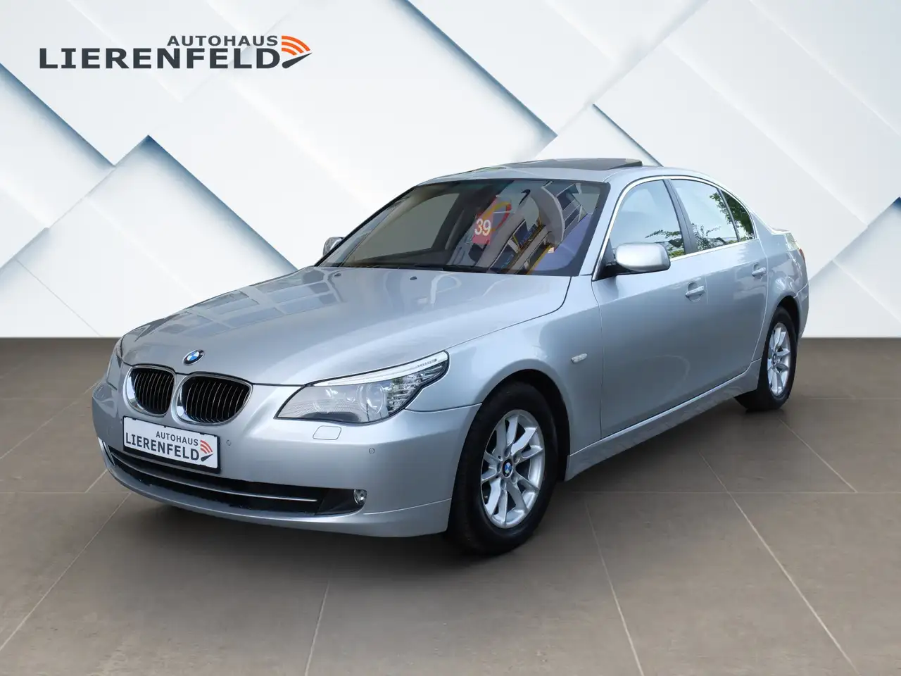 BMW 523