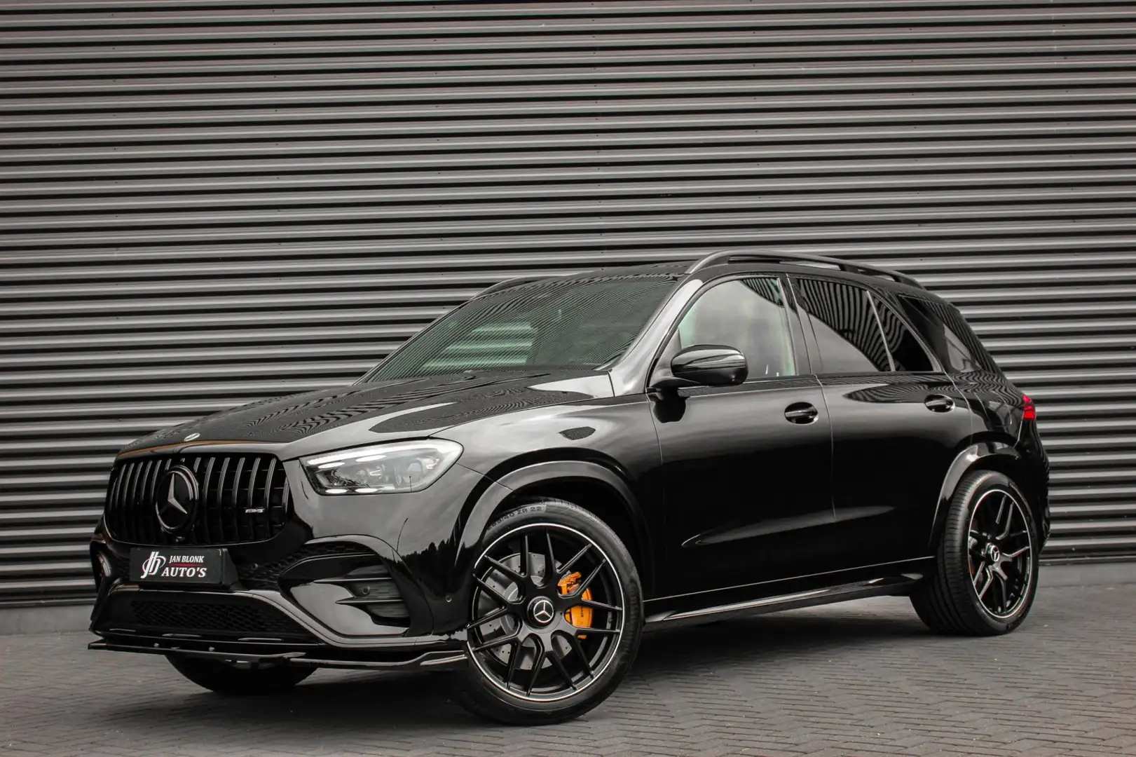 Mercedes-Benz GLE 400 e 4MATIC AMG Line Premium Plus / LUCHTVERING / DIS Zwart - 1