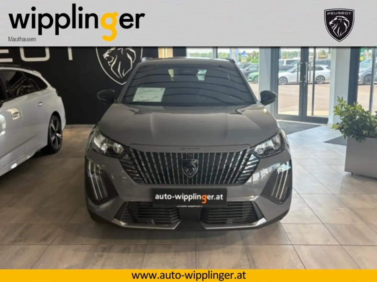 Peugeot 2008 Allure 100PS Benzin MT6 € 32.016,- Grau - 2