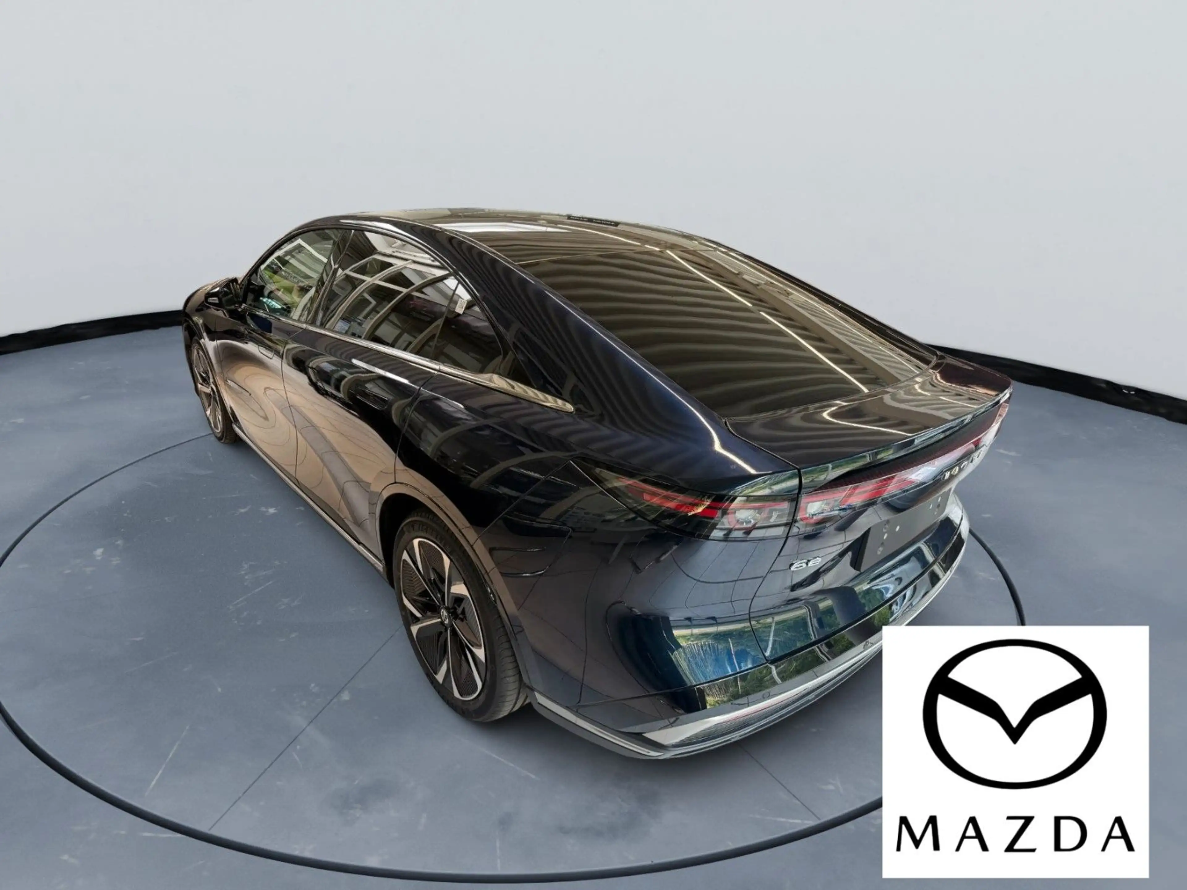 Mazda 6e 190 kW EV Takumi — photo 3