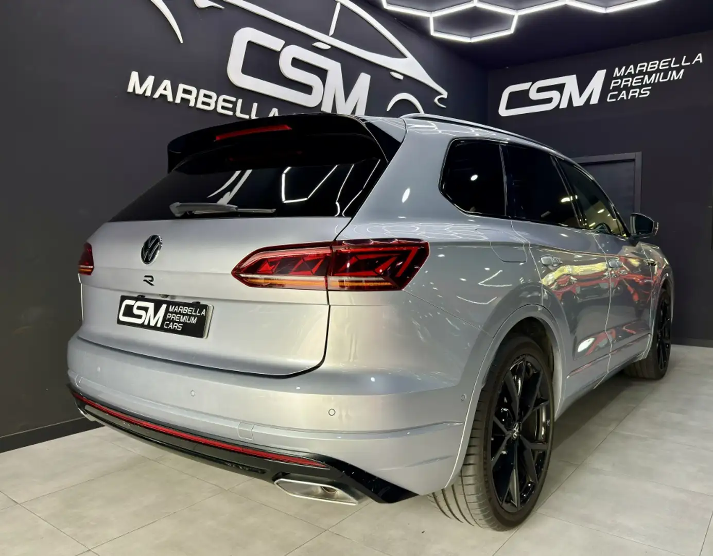Volkswagen Touareg 3.0TSI V6 R 4Motion Tiptronic Gris - 2