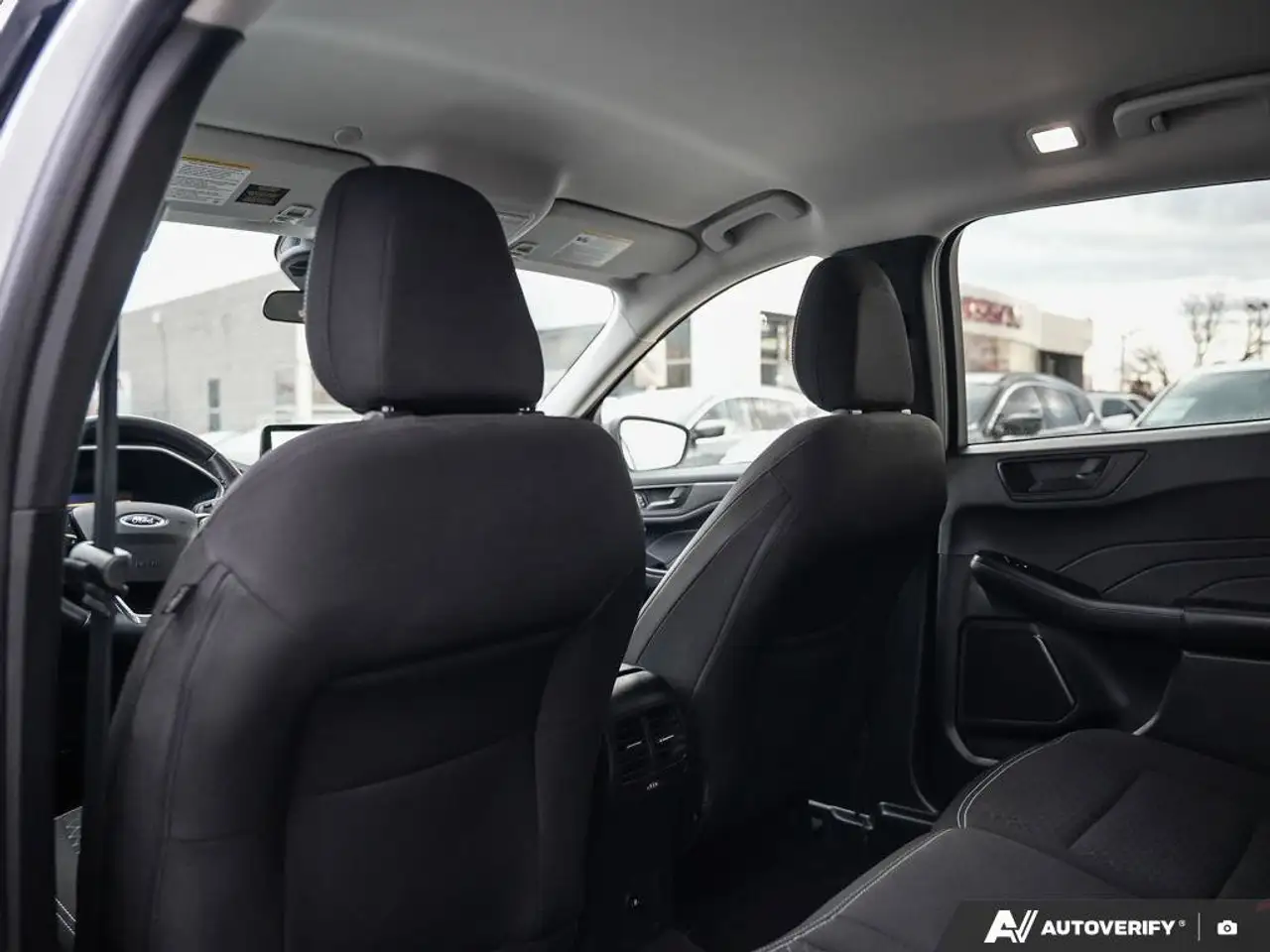 Ford Escape снимка Ford Escape