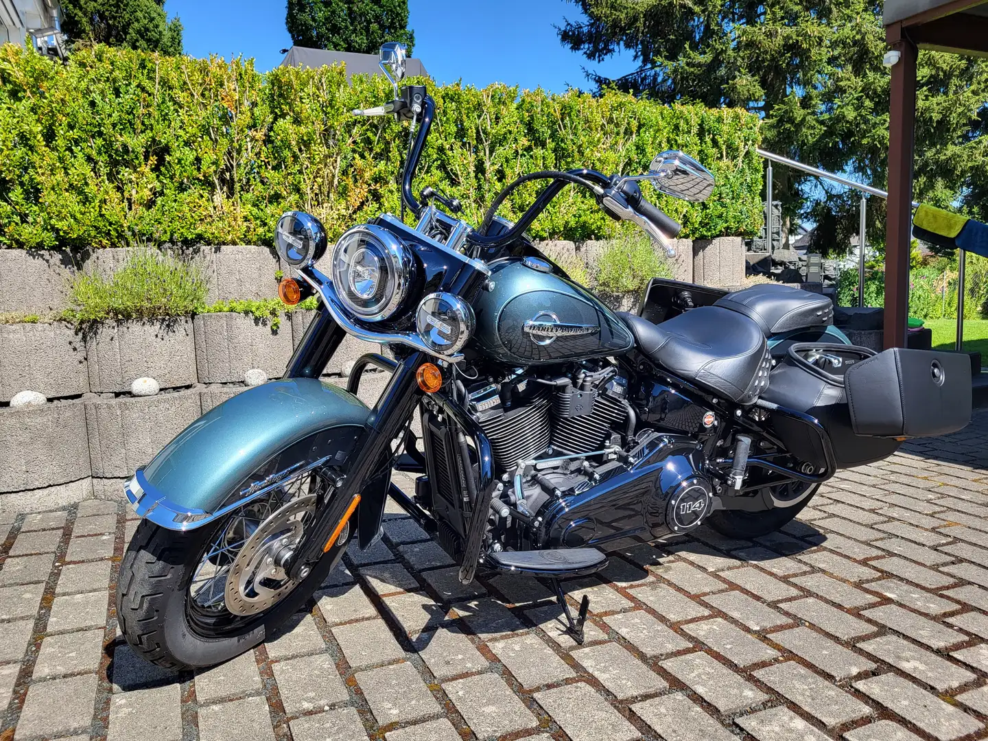Harley-Davidson Heritage Softail Classic 114 FLHCS  ABS 1. Hand, Top Zustand Zöld - 1