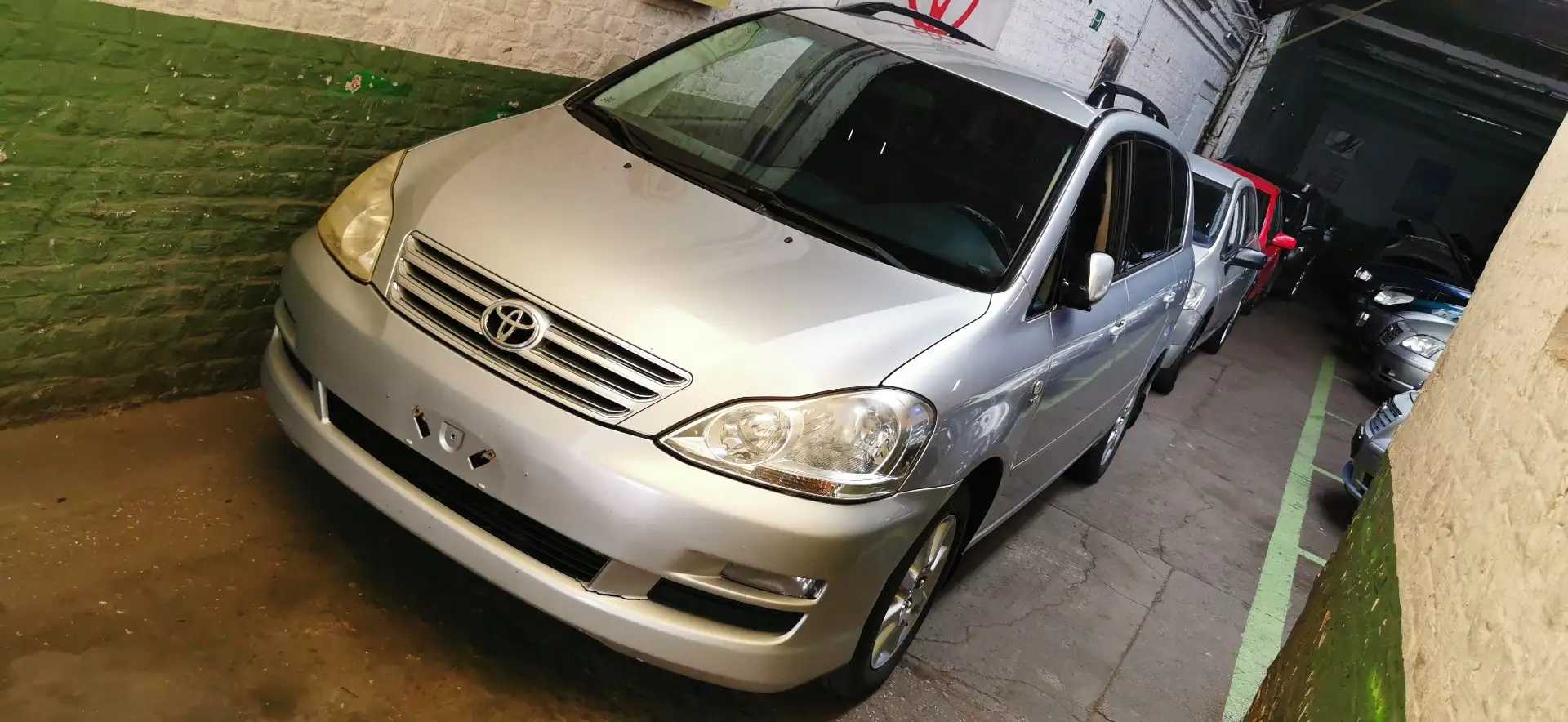 Toyota Avensis Verso 150 VVT-i Linéa Sol - 1
