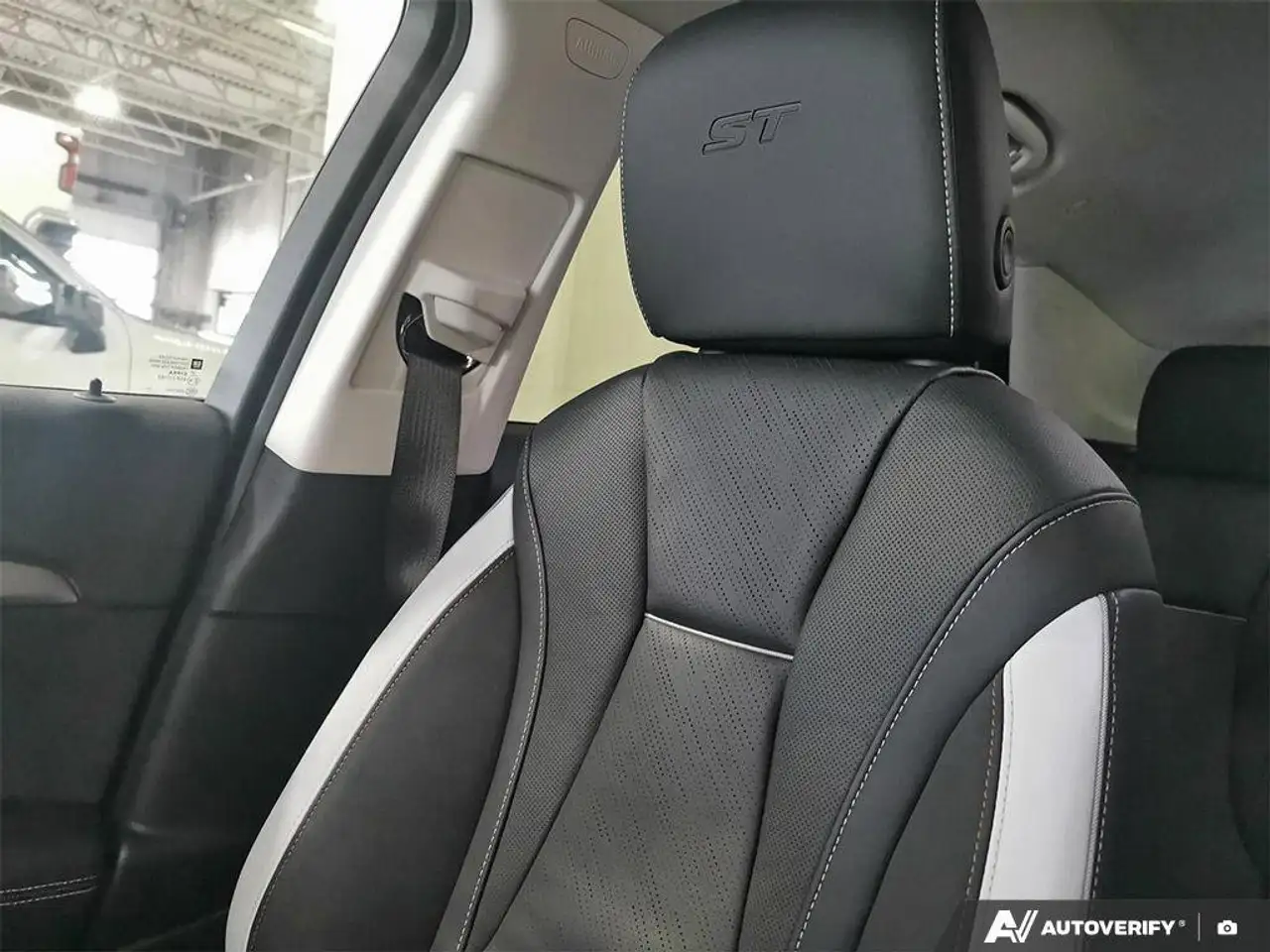 Buick Envision снимка Buick Envision
