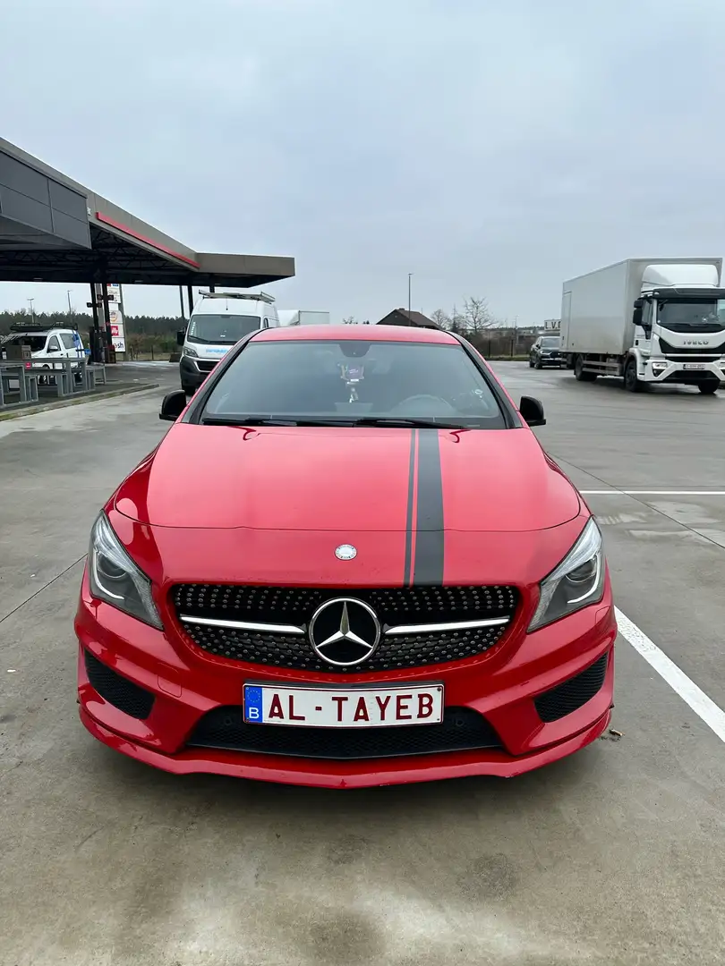 Mercedes-Benz CLA 180 7G-DCT AMG Line Rosso - 1