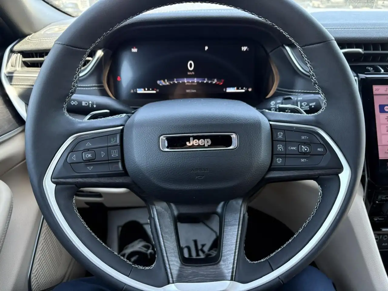 Jeep Grand Cherokee photo Jeep Grand Cherokee