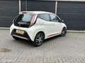 Toyota Aygo 1.0 VVT-i x-play LM / airco / LED Blanc - thumbnail 4
