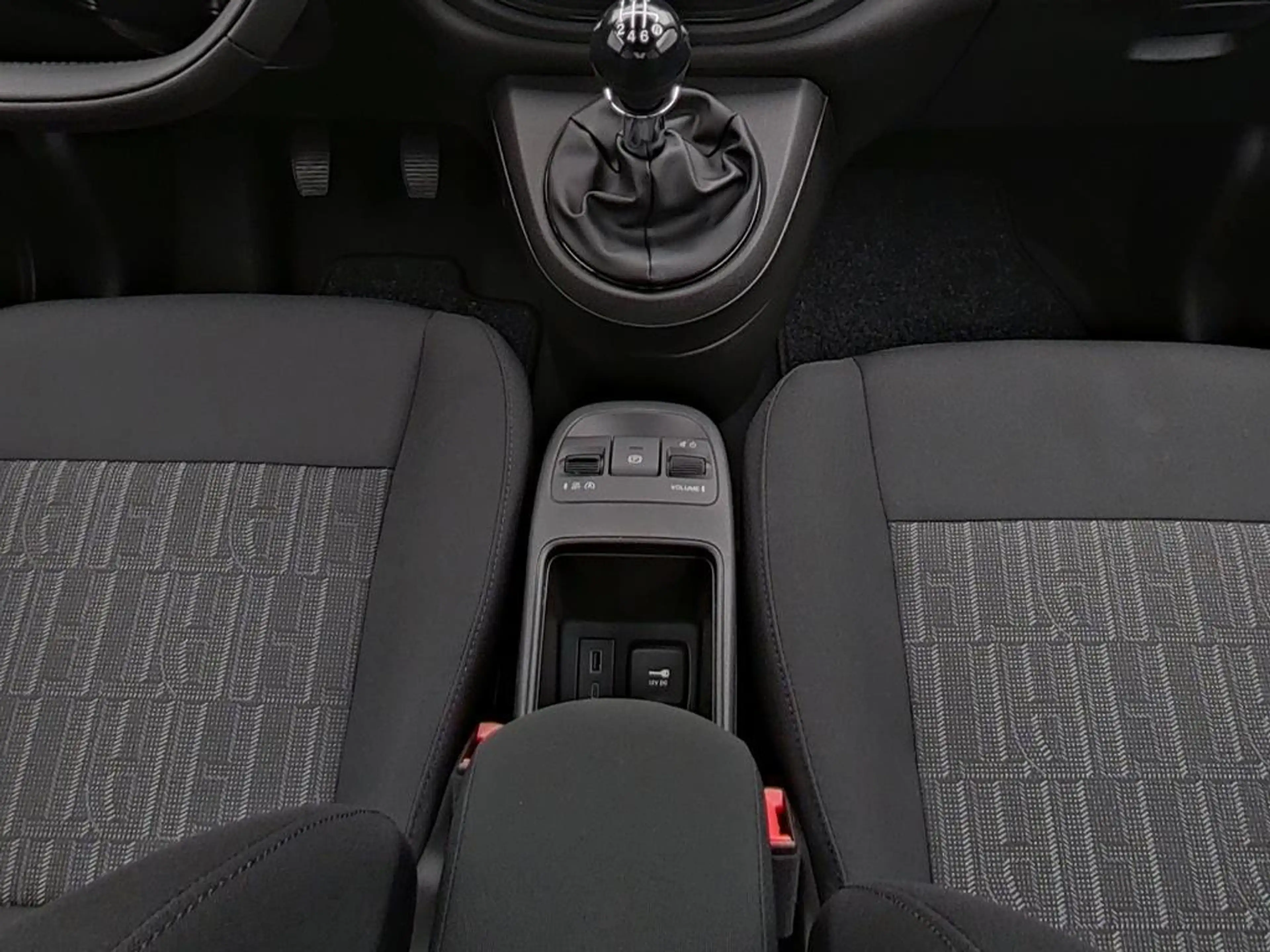 Fiat 500 Benzin Icon + Komfort Paket — photo 13