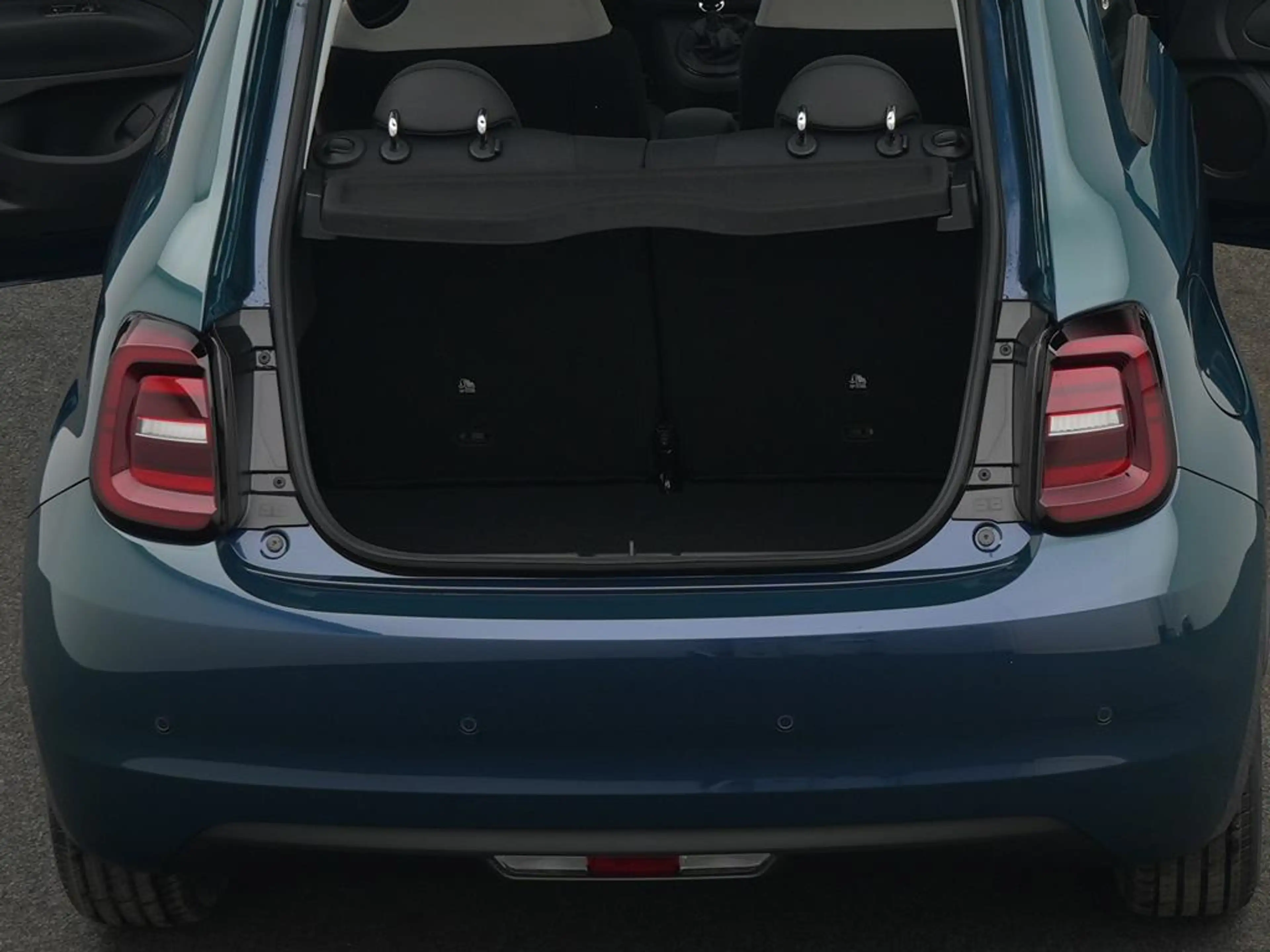 Fiat 500 Benzin Icon + Komfort Paket — photo 7