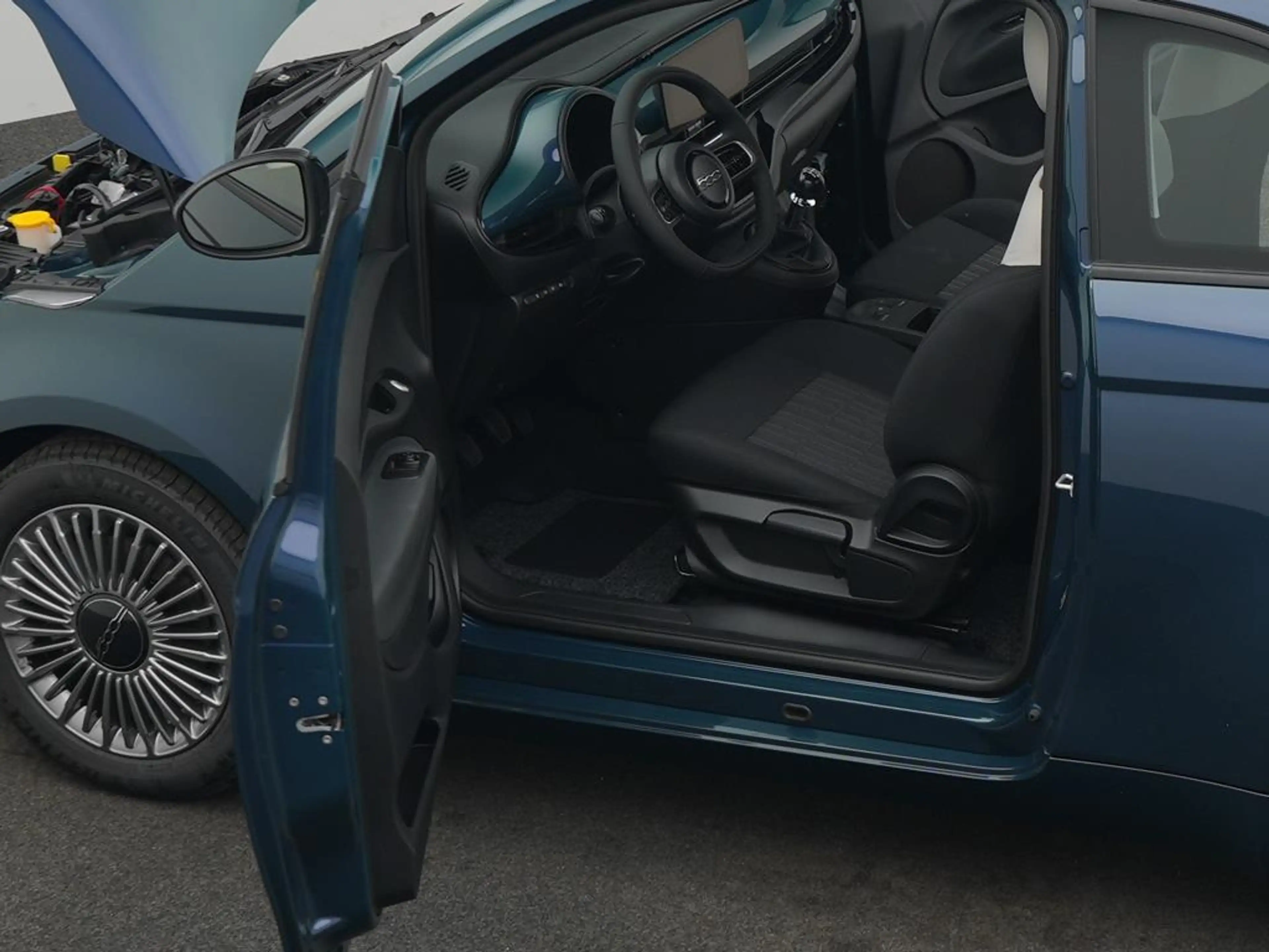 Fiat 500 Benzin Icon + Komfort Paket — photo 15