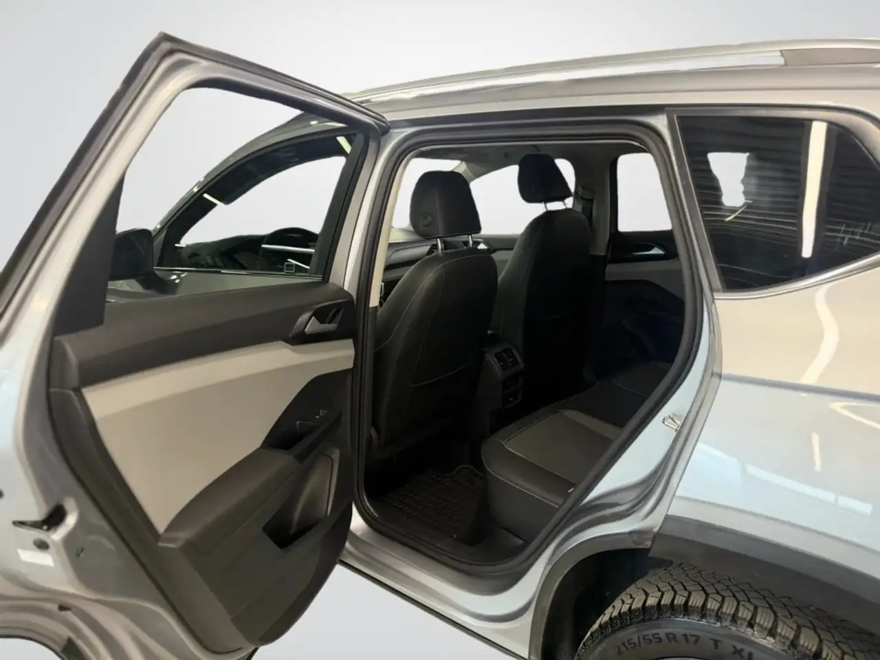 Volkswagen Taos снимка Volkswagen Taos