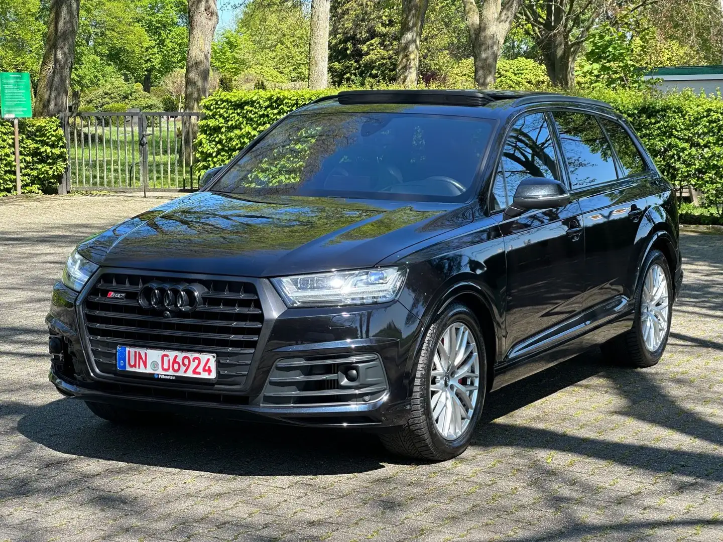 Audi SQ7 4.0 TDI*QUATTRO*PANO*7-SITZER*NIGHT*SOFT*360 Noir - 2