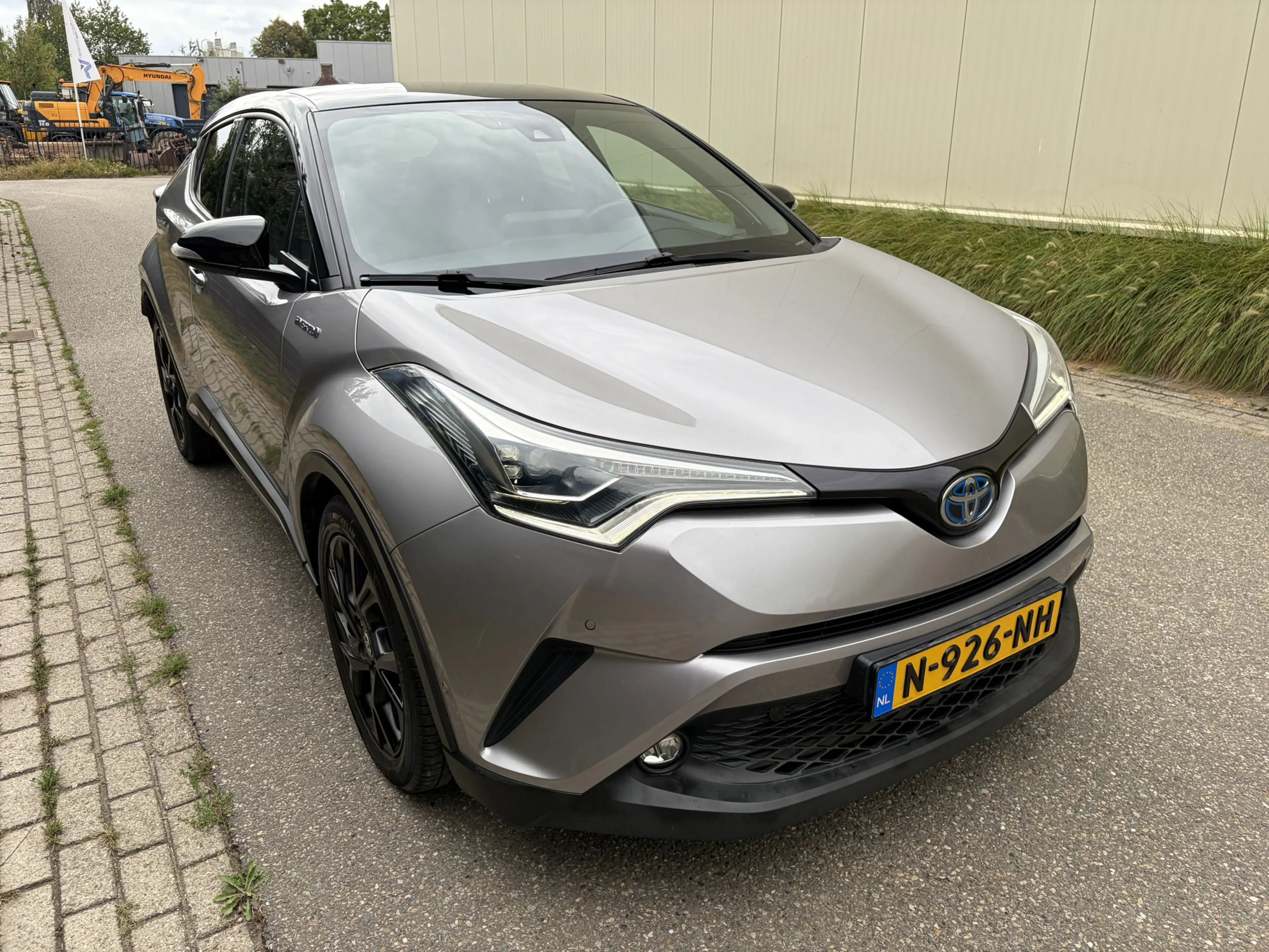Toyota C-HR 1.8 Hybrid Bi-Tone Plus / AUTOMAAT / LEER / NAVI / — photo 26