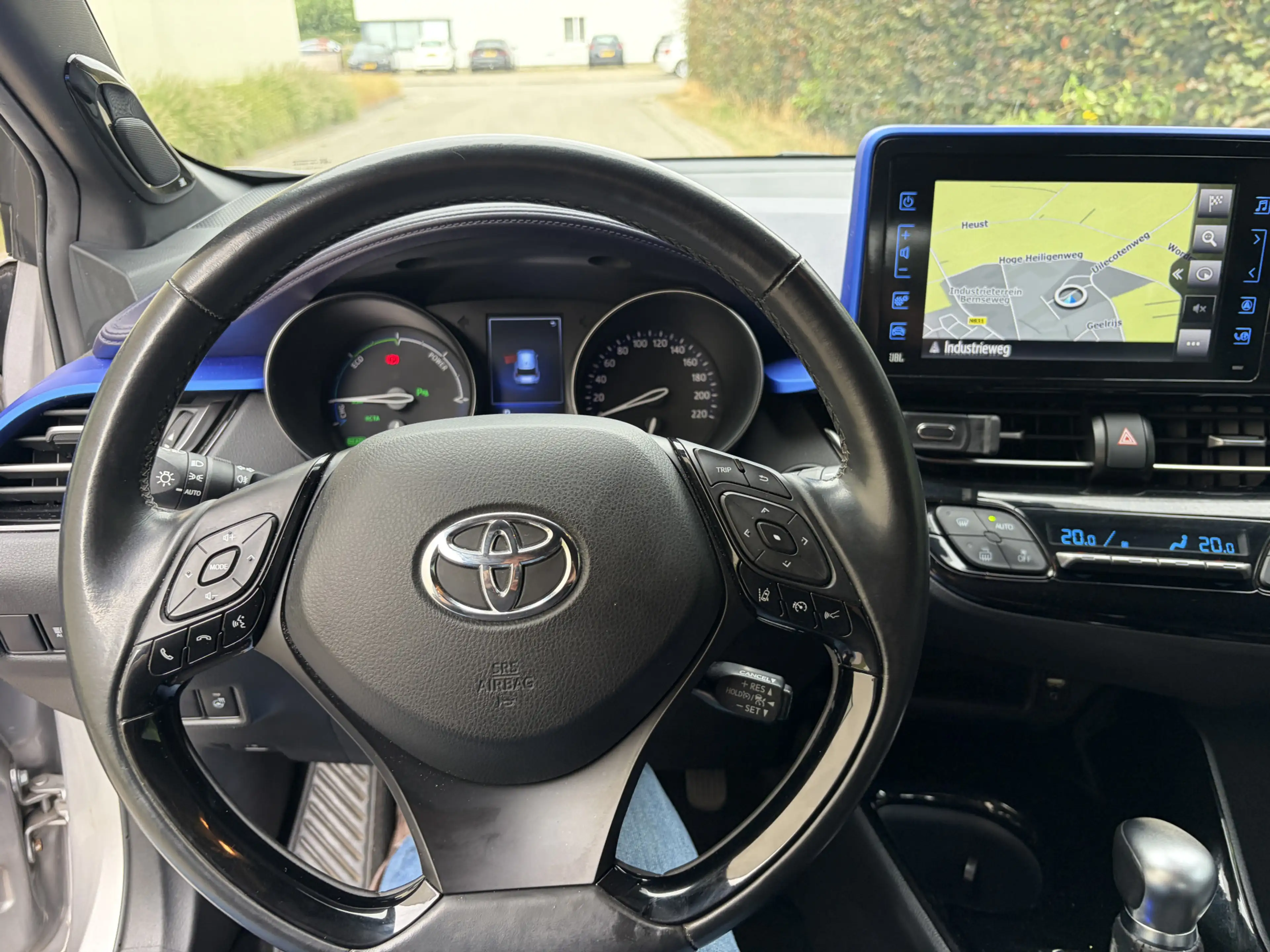 Toyota C-HR 1.8 Hybrid Bi-Tone Plus / AUTOMAAT / LEER / NAVI / — photo 16