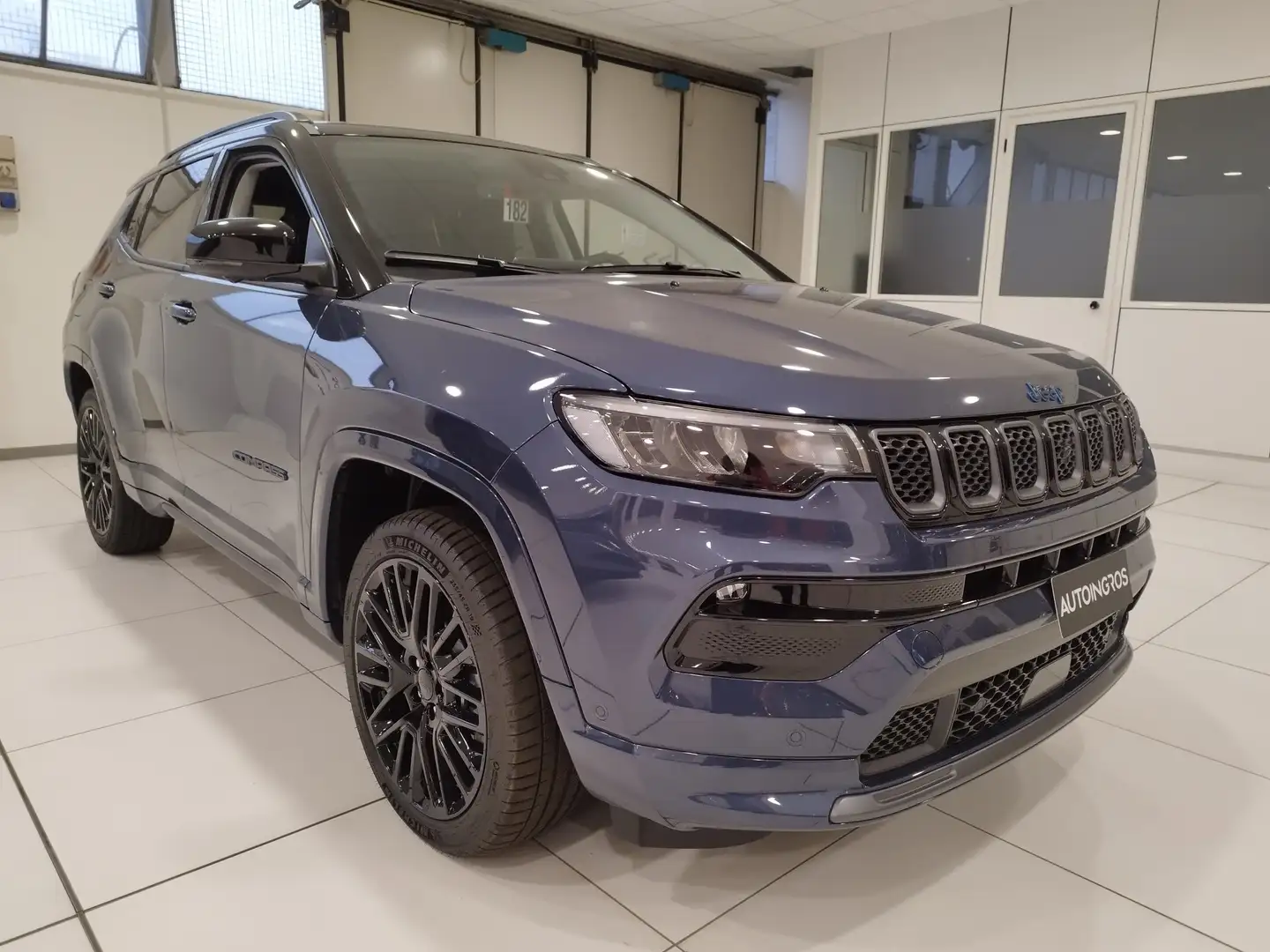 Jeep Compass 1.3 4xe Plug-in Hybrid Limited Azul - 1