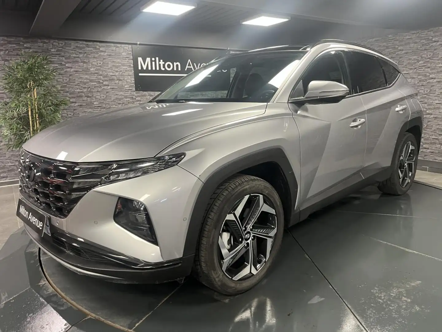 Hyundai TUCSON Tucson 1.6 T-GDi Plug-in - 265 HTRAC - BVA  Execut Gris - 1
