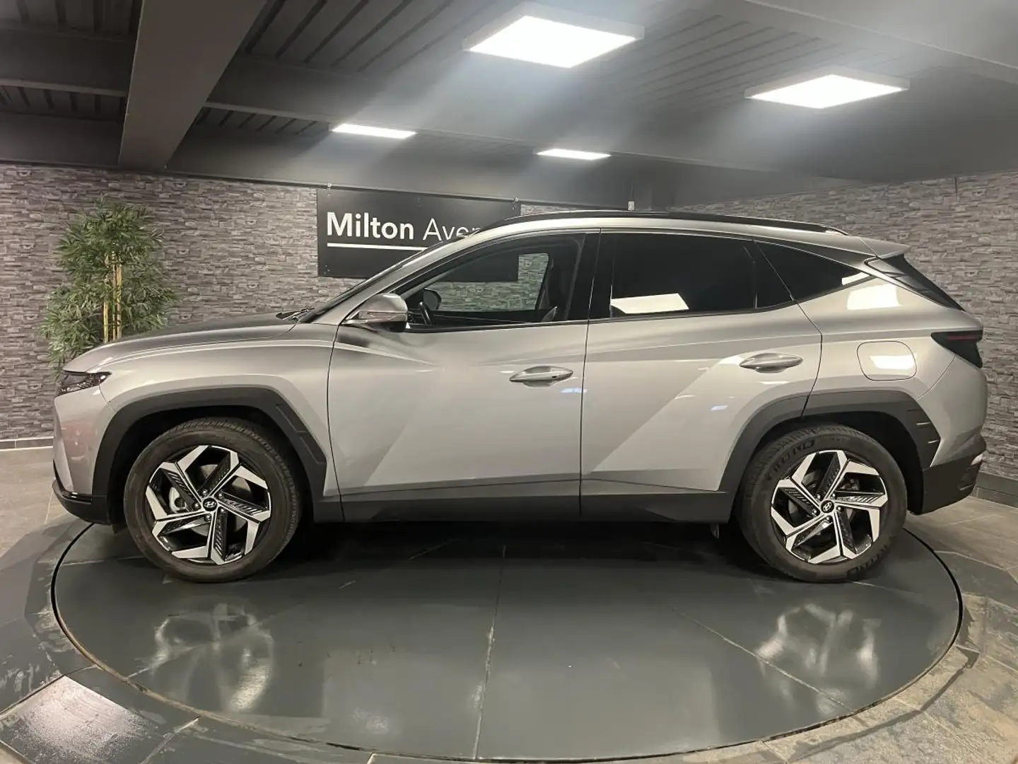 Hyundai TUCSON Tucson 1.6 T-GDi Plug-in - 265 HTRAC - BVA  Execut Gris - 2