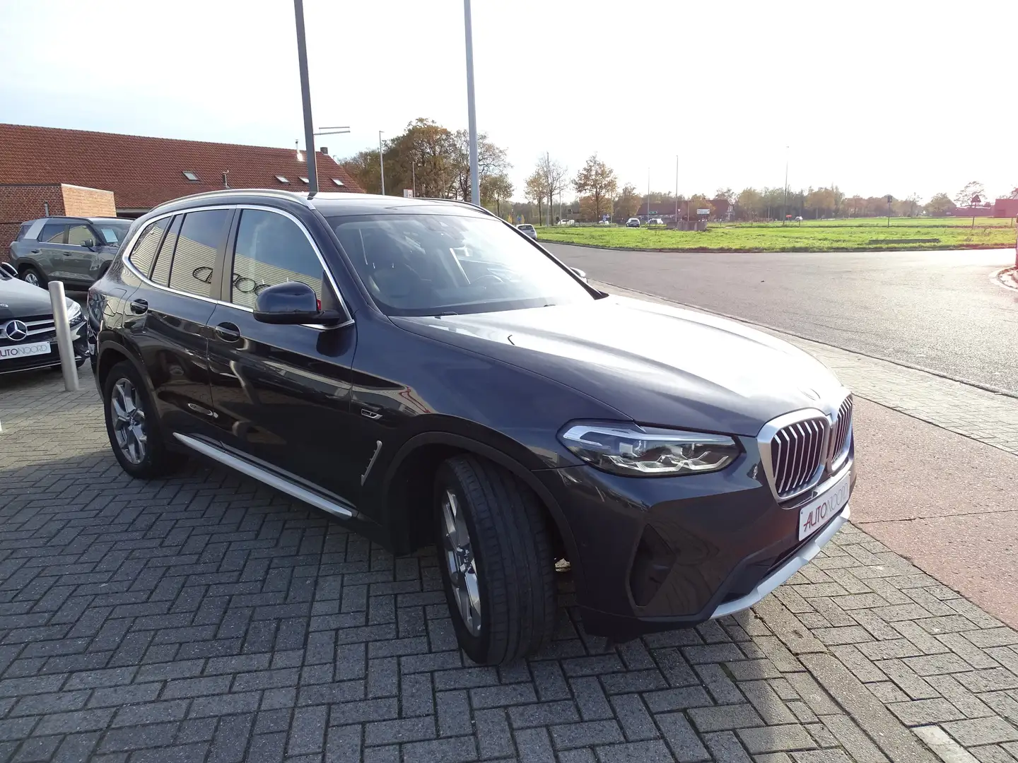 BMW X3 X3 xDrive30e Aut. Luxury Line Grijs - 2