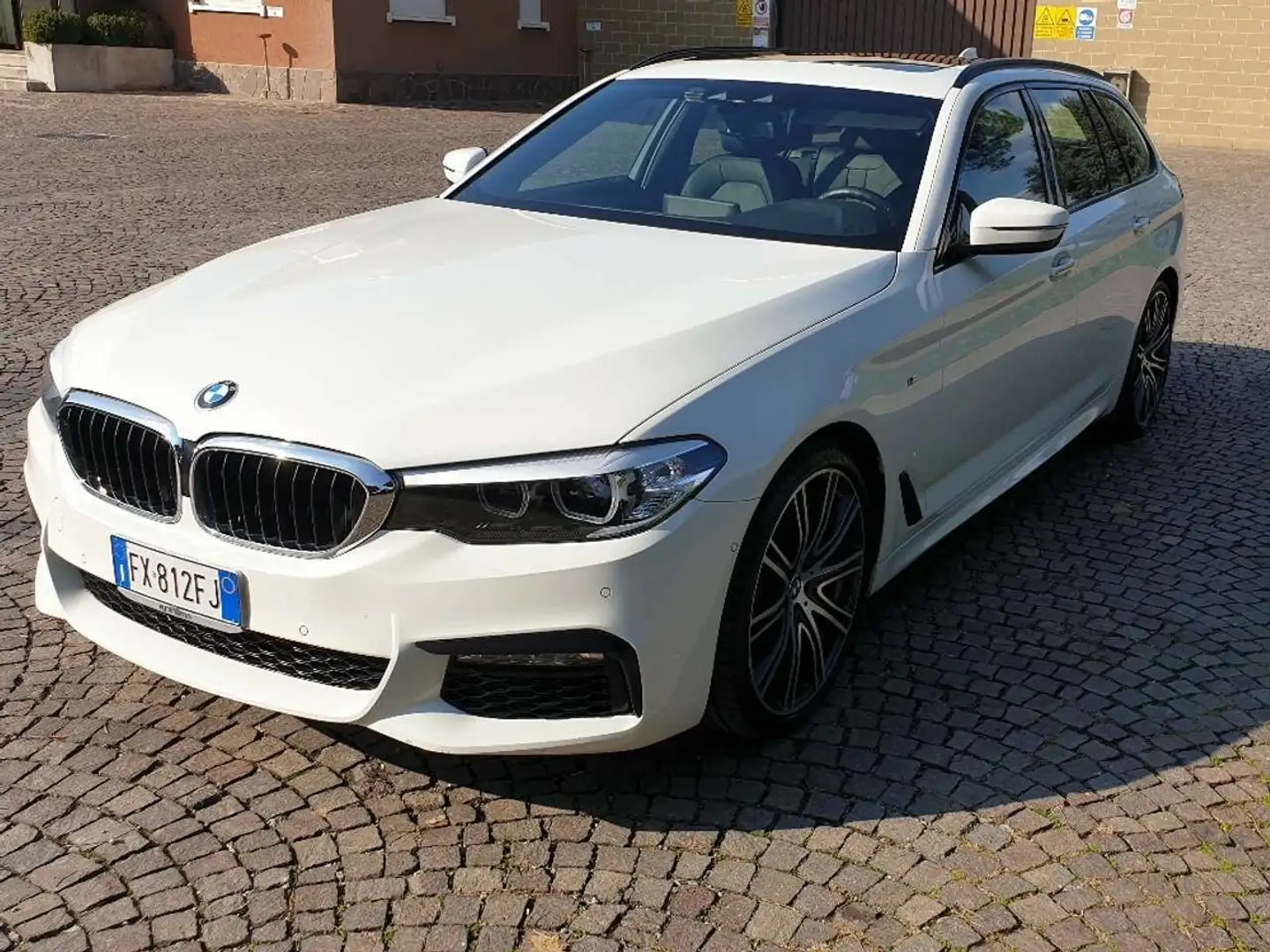 BMW 520 520d Touring xdrive Msport auto - 1