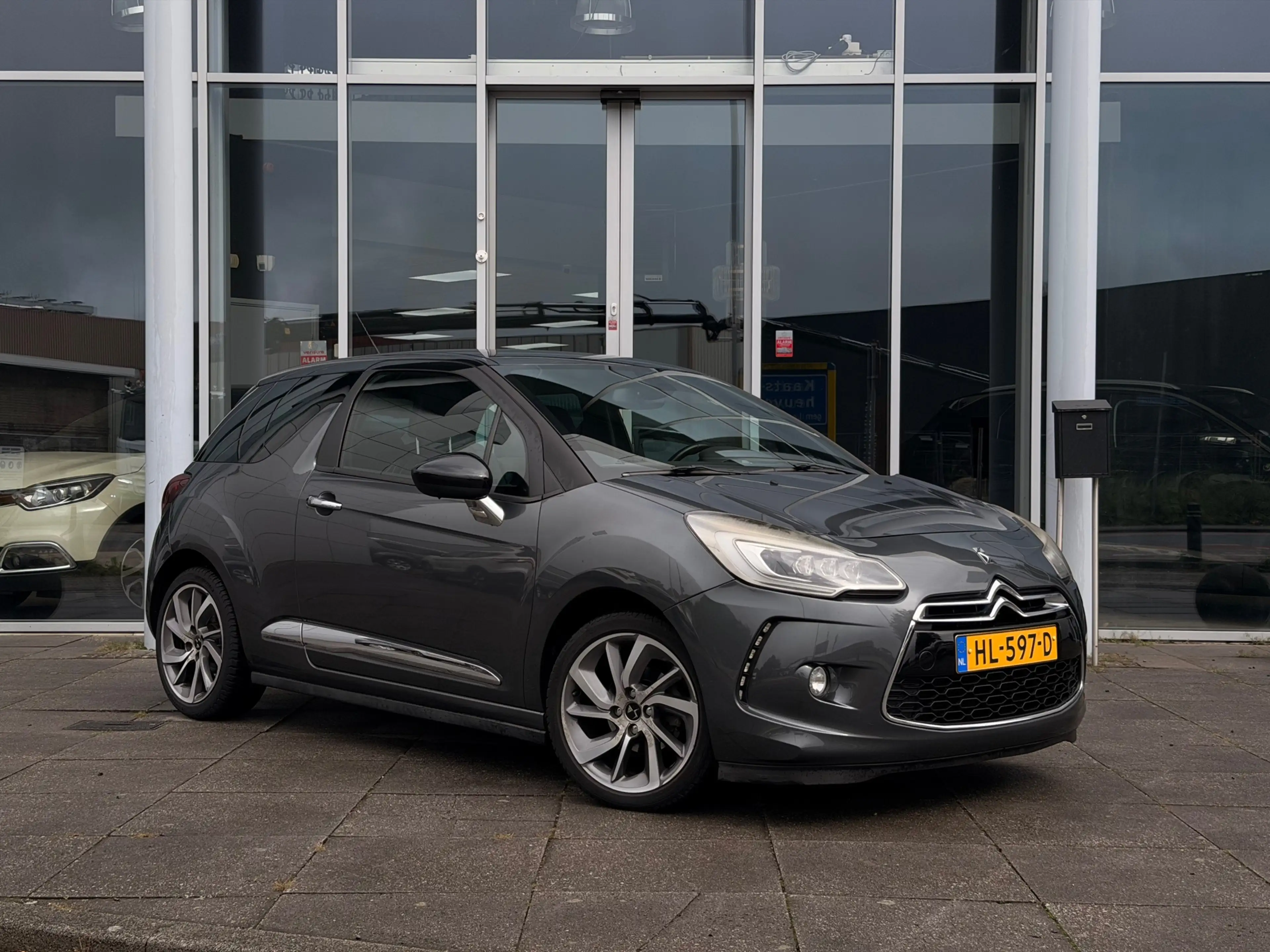 DS Automobiles DS 3 1.2 PureTech So Chic|Eerste eigenaar|Navi|Pdc|Xeno — photo 5