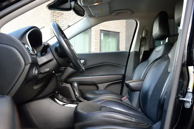 Jeep Compass view 6