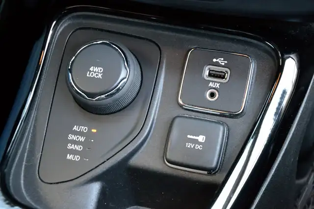 Jeep Compass view 14