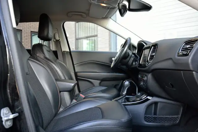 Jeep Compass view 8