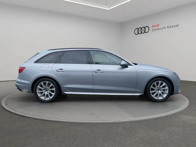 Audi A4 view 8