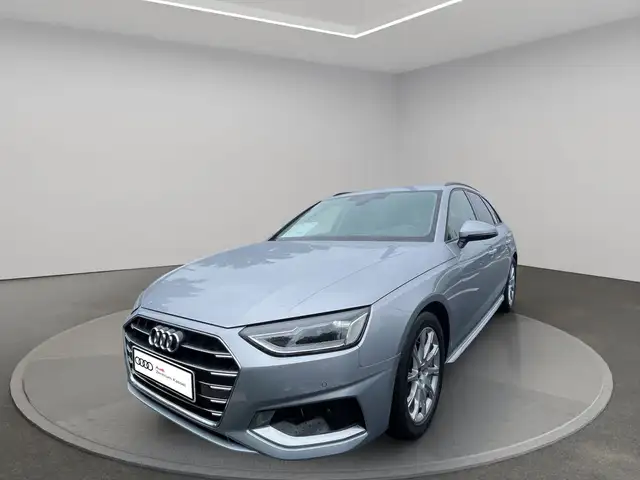 Audi A4 view 3