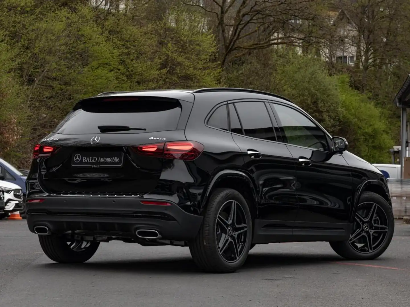 Mercedes-Benz GLA 250 4M AMG/Wide/LED/Pano/Memo/Easy/Cam/Night Fekete - 2