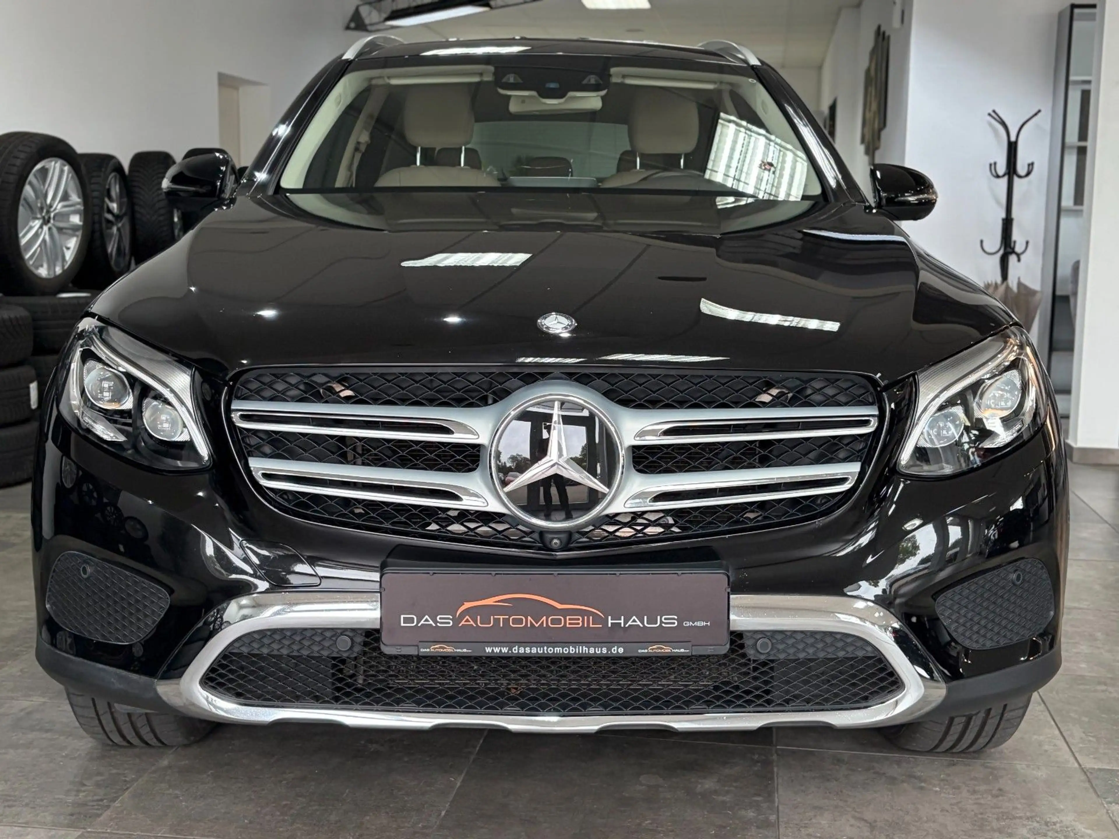 Mercedes-Benz GLC 250 Exclusive*AHK*Distro*Comand*ILS*Standhz* — photo 6