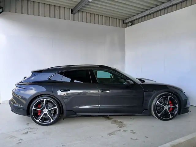 Porsche Taycan 4S Cross Turismo Ansicht 6