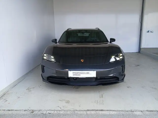 Porsche Taycan 4S Cross Turismo Ansicht 3