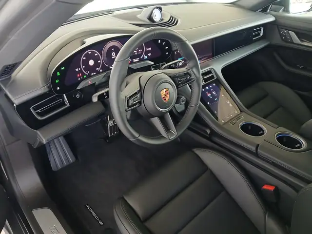 Porsche Taycan 4S Cross Turismo Ansicht 11