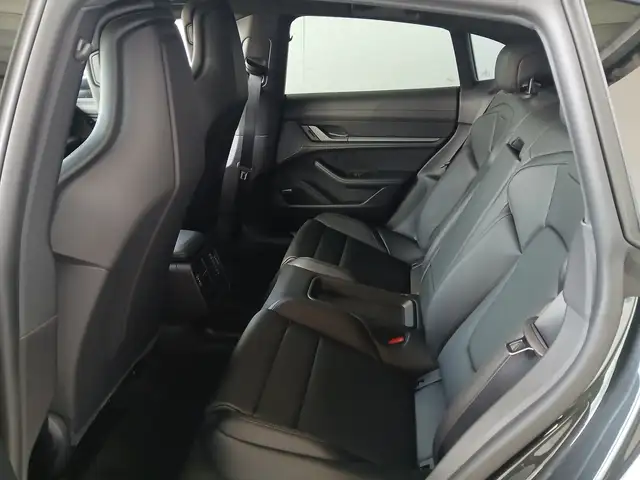 Porsche Taycan 4S Cross Turismo Ansicht 16