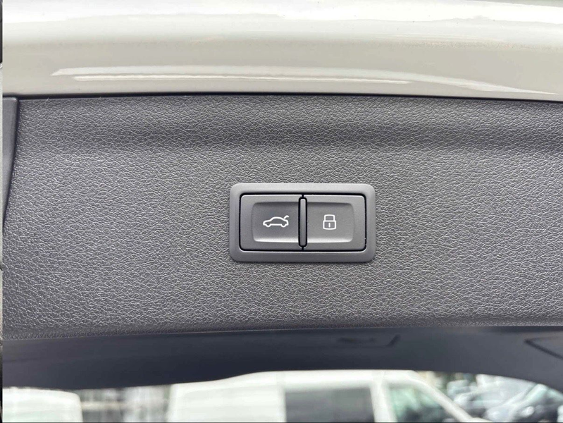 Audi Q3 design quattro 1.Hand S-Line Pano Navi SHZ BH — photo 6
