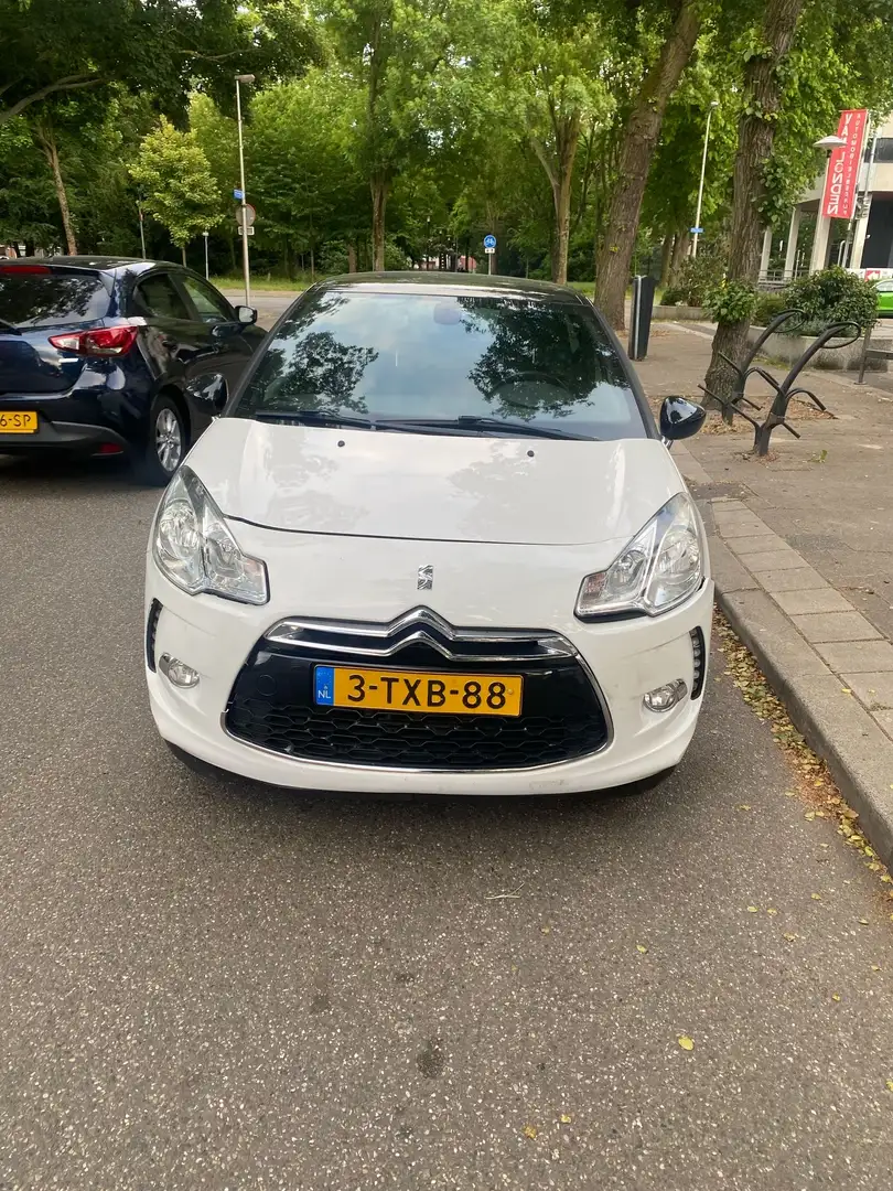 Citroen DS3 1.2 VTi So Chic Wit - 1