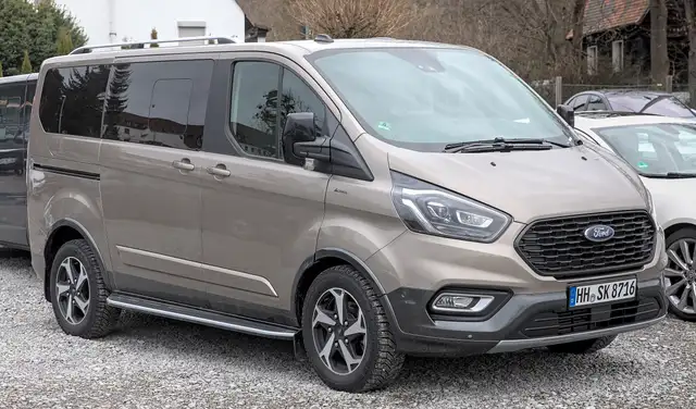 Ford Tourneo Custom 320 2.0 EcoBlue 150CV MHEV PC Active